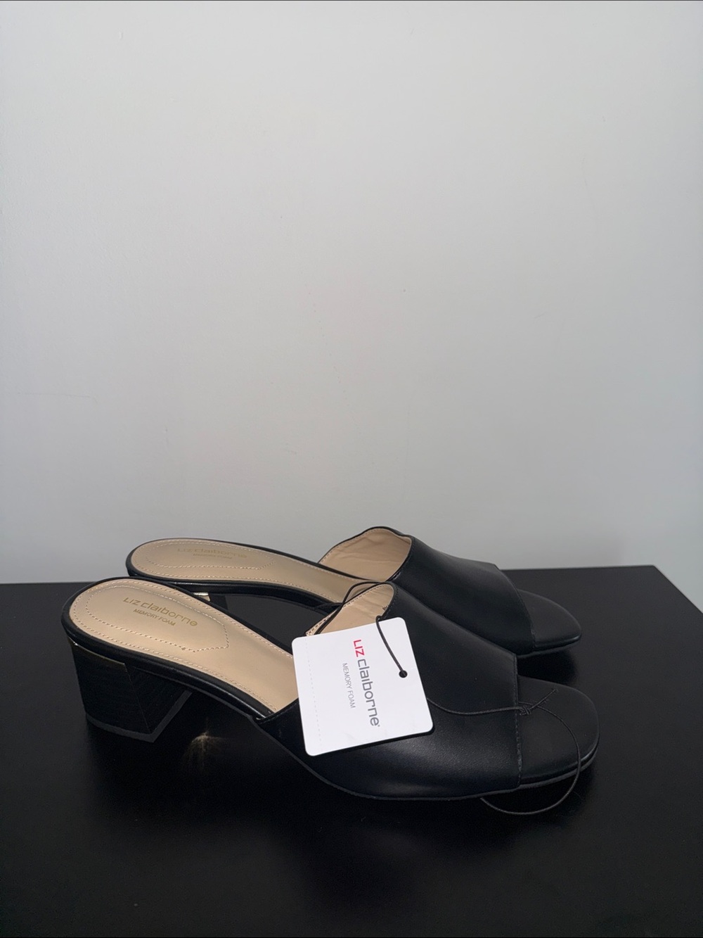 Liz Claiborne Black Leather Slip-On Block Heel Mules